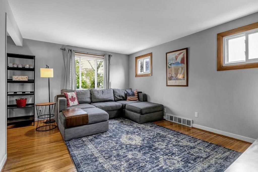 Gorgeous 2 Queen Bedroom Apartment In North Buffalo With 70 Inch Tv المظهر الخارجي الصورة